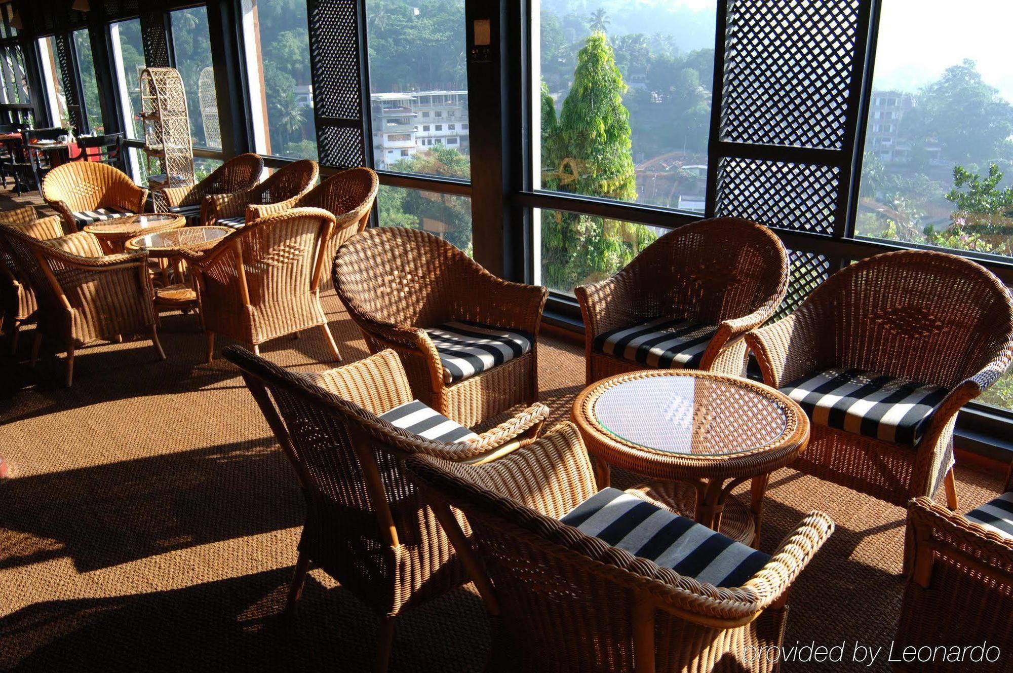 Hotel Hilltop Kandy Restaurante foto